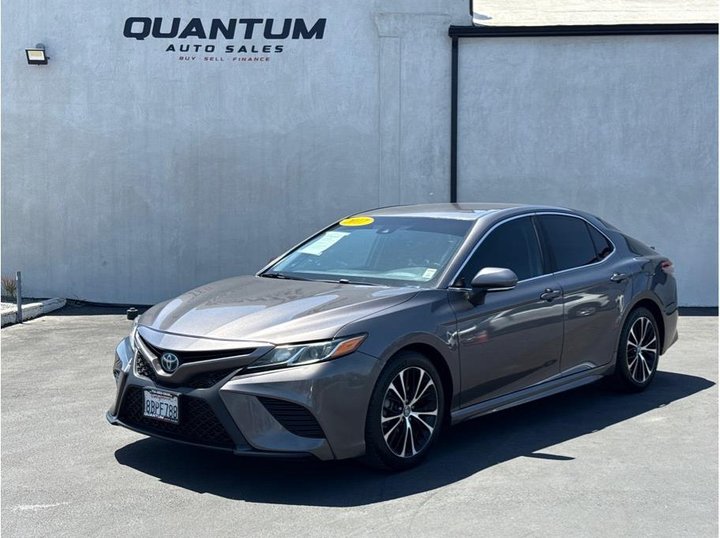 2018 TOYOTA CAMRY for sale in GARDEN GROVE