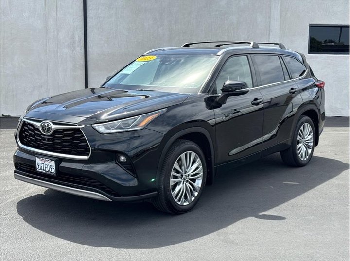 2023 TOYOTA HIGHLANDER for sale in GARDEN GROVE