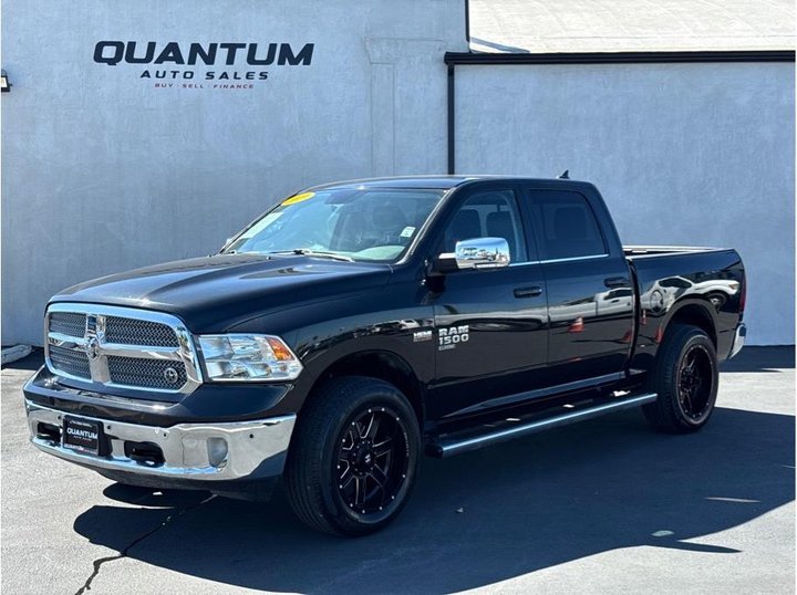2019 RAM 1500 CLASSIC CREW CAB for sale in GARDEN GROVE