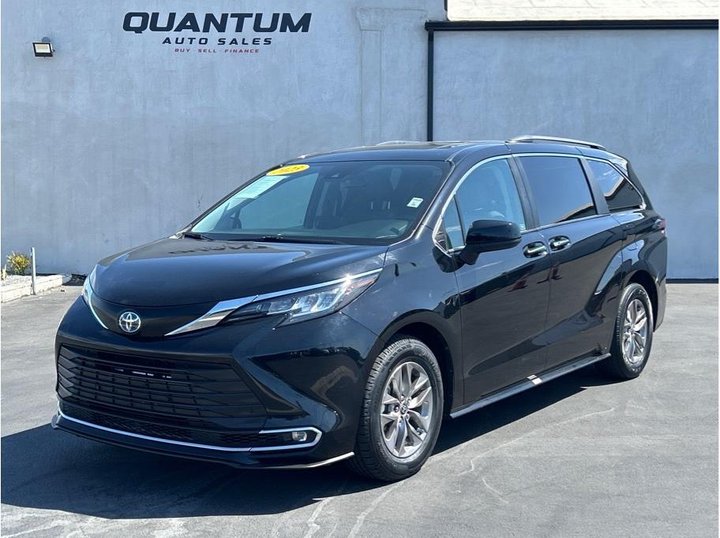 2023 TOYOTA SIENNA for sale in GARDEN GROVE