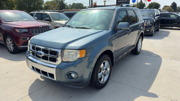 2011 FORD ESCAPE for sale in FARMINGTON HILLS