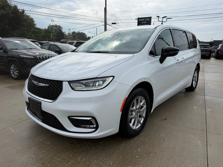 2025 CHRYSLER PACIFICA for sale in FARMINGTON HILLS