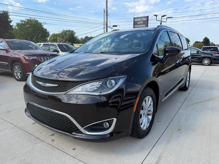 2018 CHRYSLER PACIFICA for sale in FARMINGTON HILLS