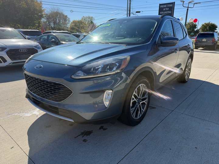 2020 FORD ESCAPE for sale in FARMINGTON HILLS