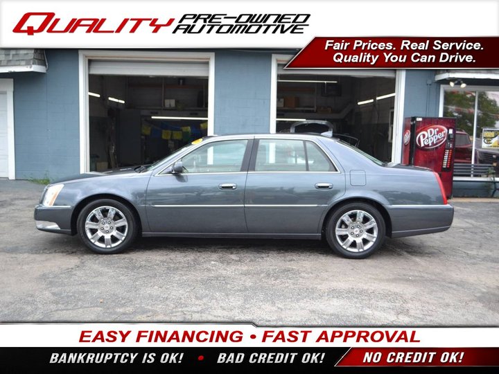 2010 CADILLAC DTS for sale in CUBA