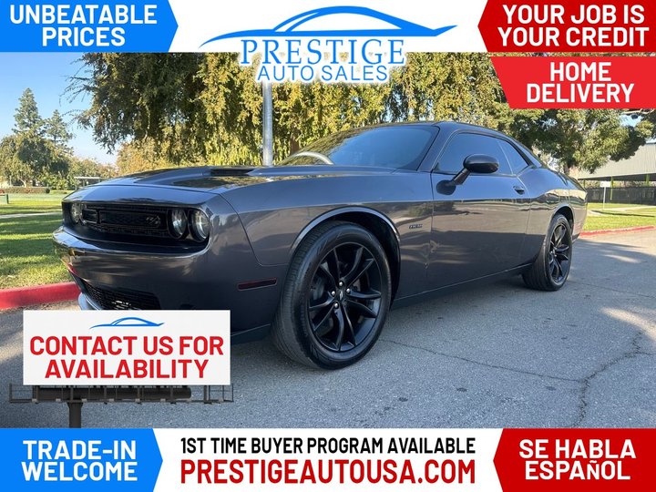 2017 Dodge Challenger R/T's photo