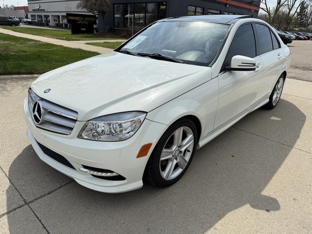 2011 MERCEDES BENZ C300 for sale in BEVERLY HILLS