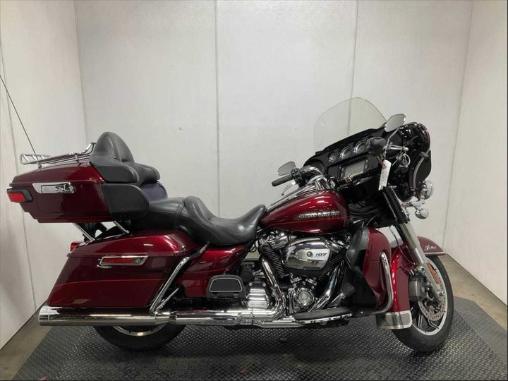2017 HARLEY-DAVIDSON FLHTK for sale in STOCKTON