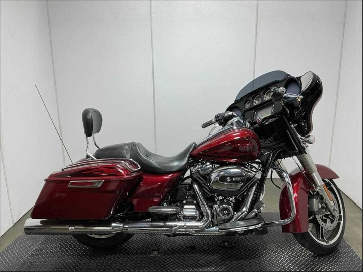 2017 HARLEY-DAVIDSON FLHXS for sale in STOCKTON