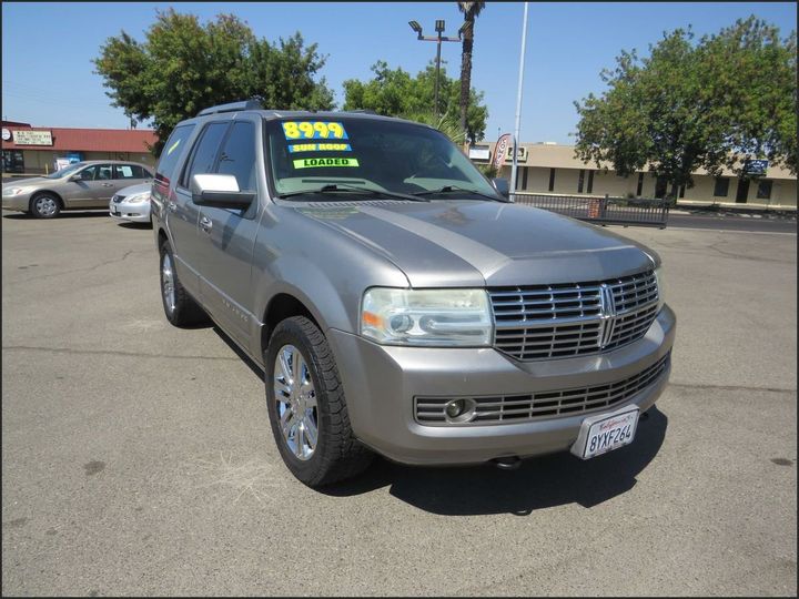 2008 Lincoln Navigator Luxury's photo