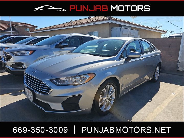 2020 Ford Fusion Hybrid SE's photo