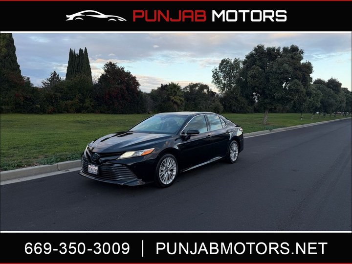 2020 Toyota Camry XLE