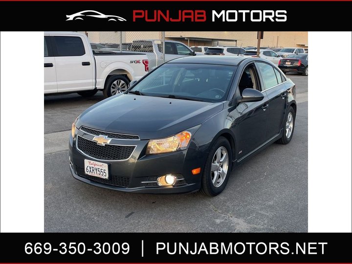 2013 Chevrolet Cruze 1LT's photo