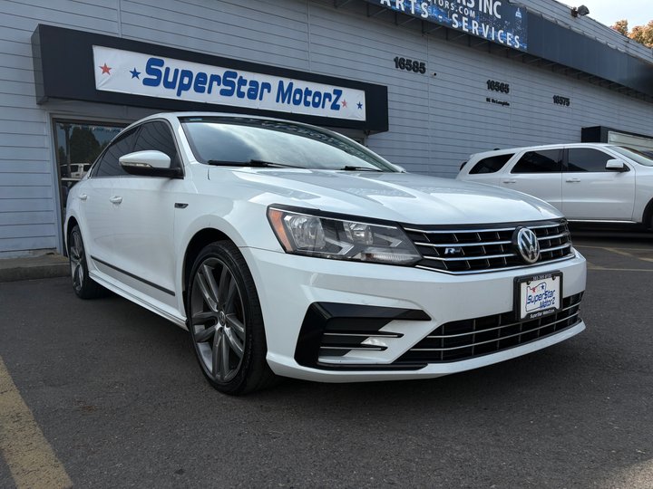 2017 VOLKSWAGEN PASSAT for sale in MILWAUKIE