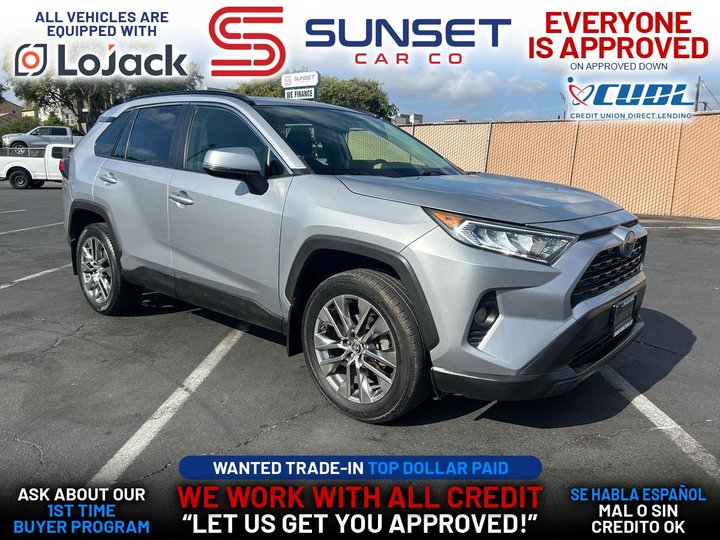 SILVER, 2019 TOYOTA RAV4 Image 