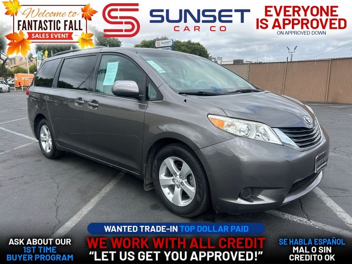 2012 TOYOTA SIENNA for sale in SANTA ANA