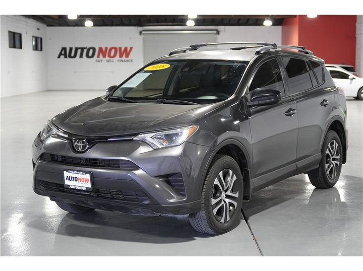 2018 TOYOTA RAV4 for sale in INDIO