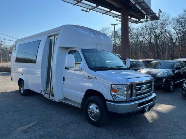 2016 FORD E450 SUPER DUTY CUTAWAY for sale in CALUMET CITY