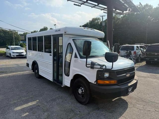 2011 CHEVROLET EXPRESS COMMERCIAL CUTAWAY for sale in CALUMET CITY