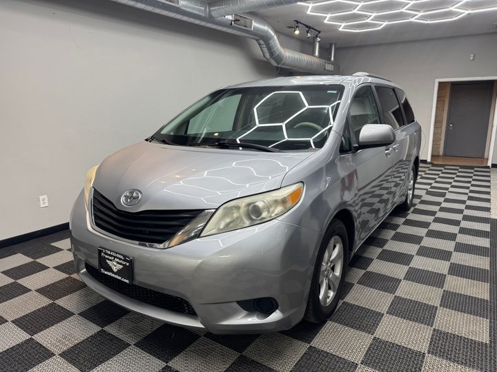 2013 TOYOTA SIENNA for sale in CALUMET CITY