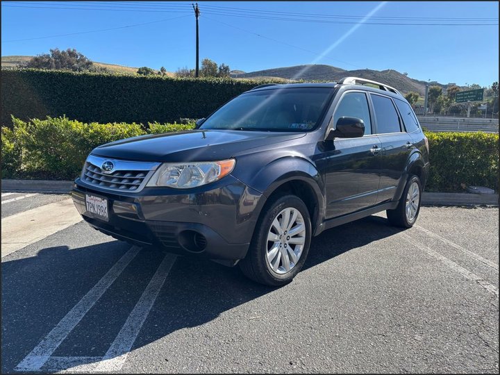 GRAY, 2012 SUBARU FORESTER Image 