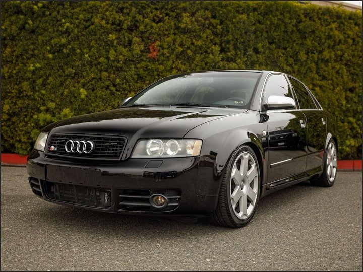 2004 AUDI S4 Image 