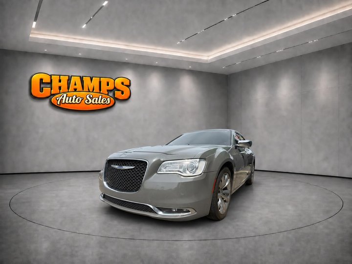 2019 CHRYSLER 300 for sale in DETROIT