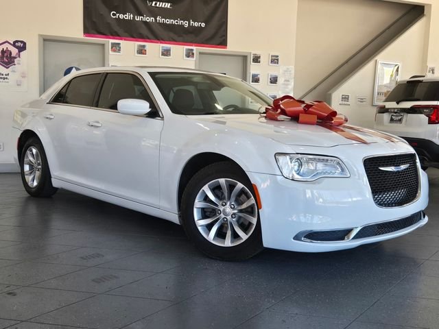 2018 CHRYSLER 300 for sale in HAYWARD