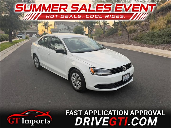 2013 VOLKSWAGEN JETTA for sale in BLOOMINGTON