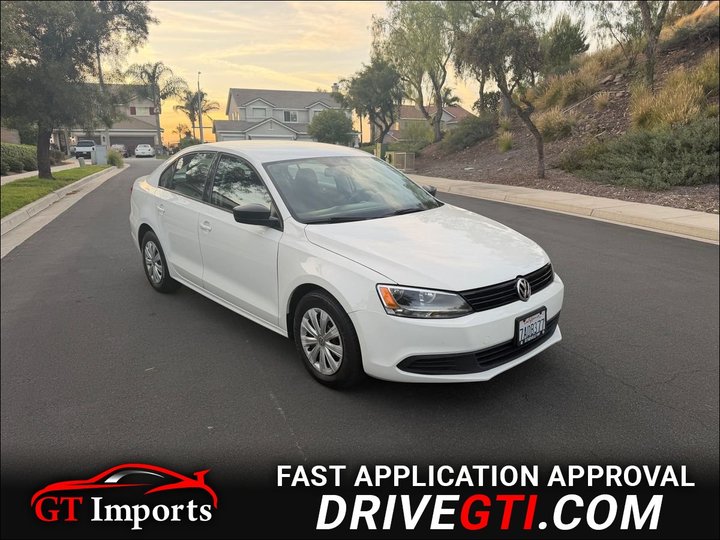 2013 VOLKSWAGEN JETTA for sale in BLOOMINGTON