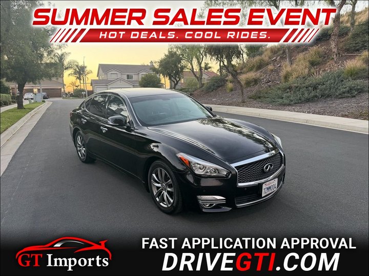 2017 INFINITI Q70 for sale in BLOOMINGTON