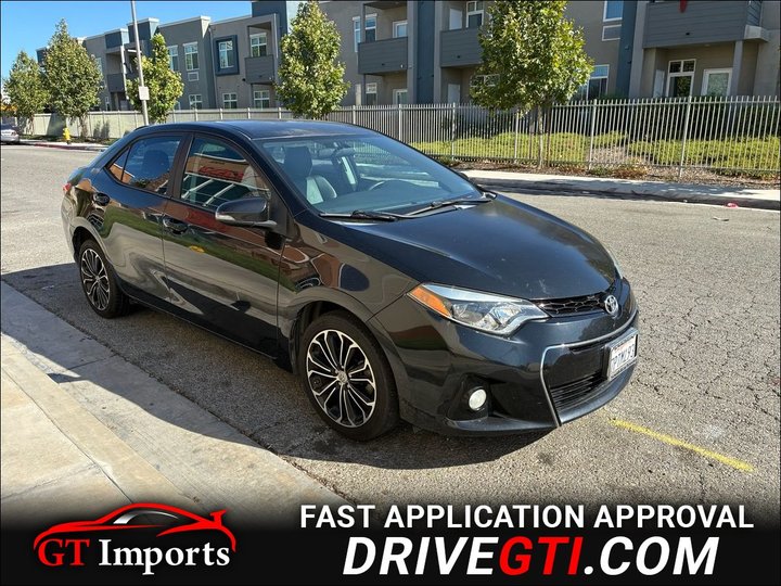 2016 TOYOTA COROLLA for sale in BLOOMINGTON