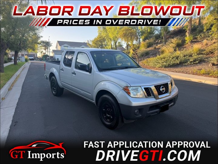 2012 NISSAN FRONTIER CREW CAB for sale in BLOOMINGTON