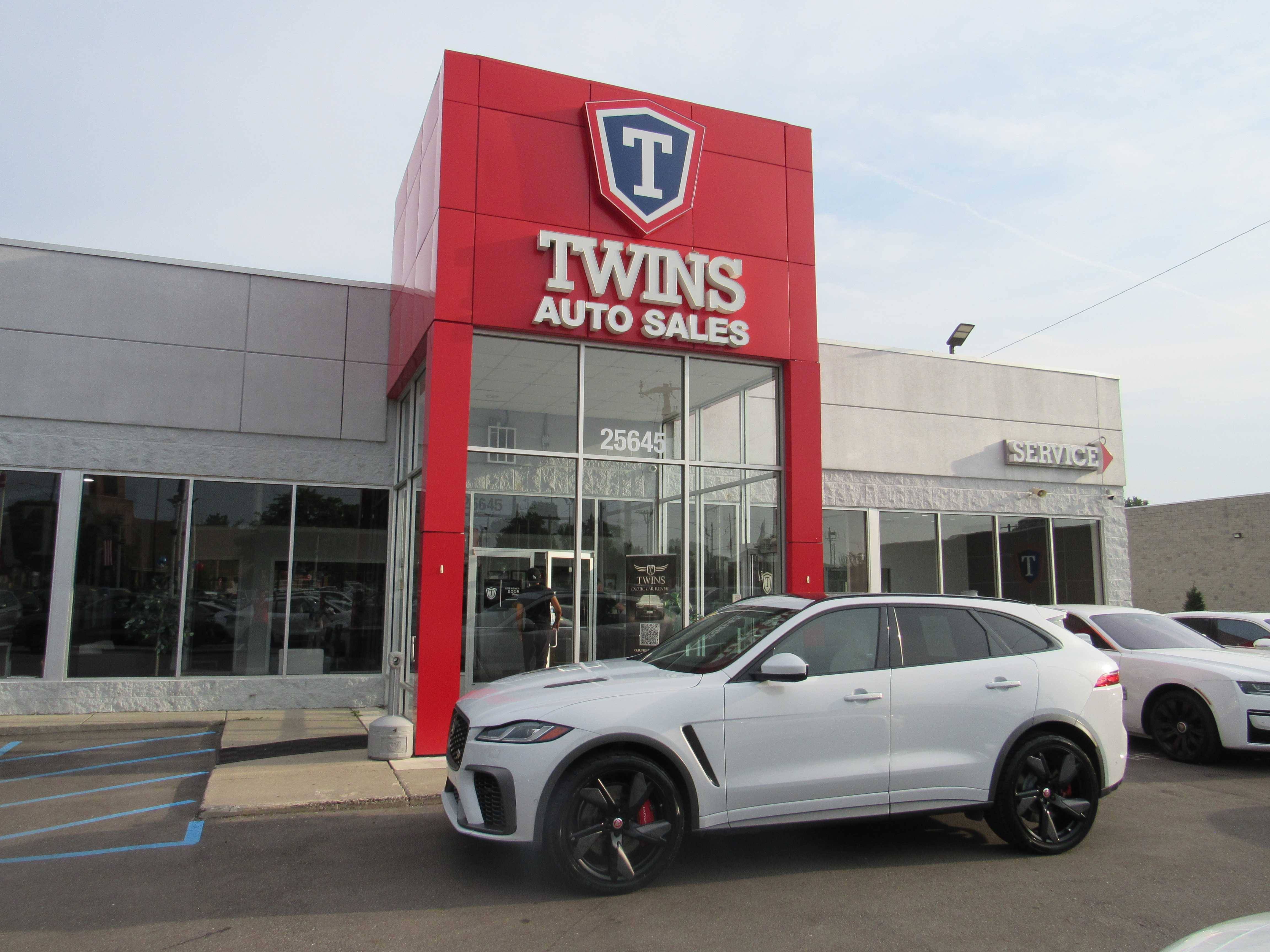 2021 Jaguar F-Pace SVR
