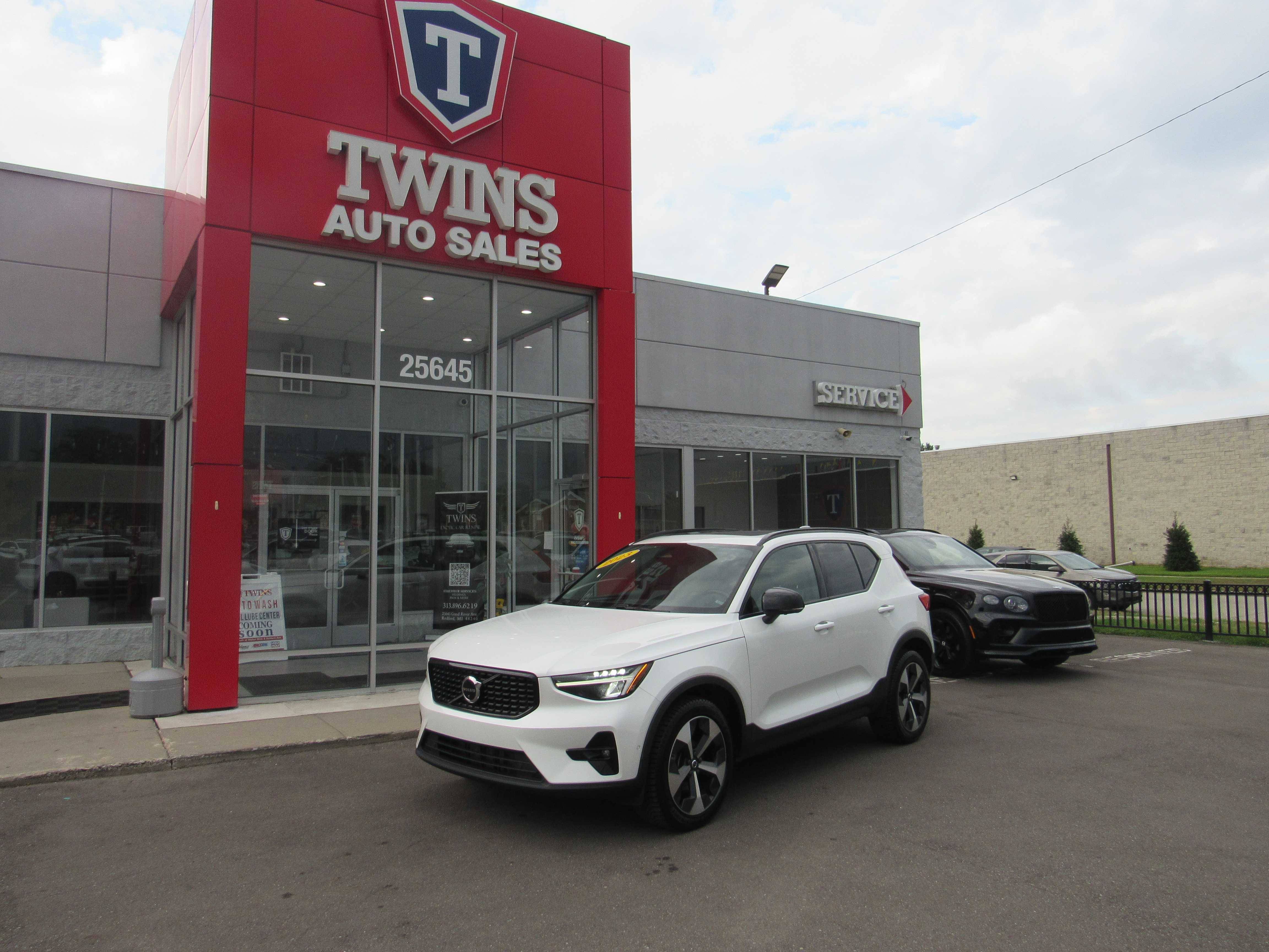 2023 Volvo XC40