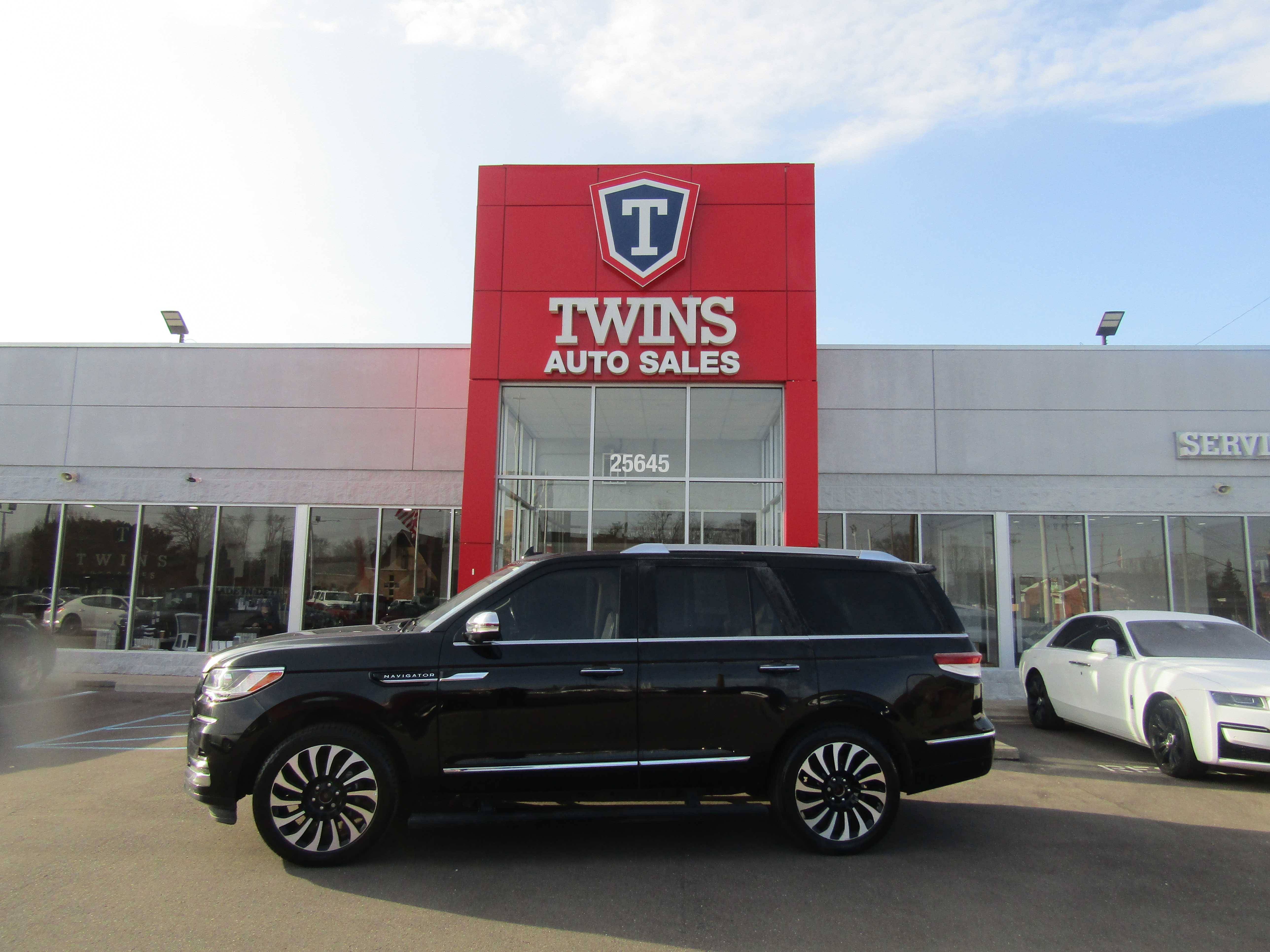 2022 Lincoln Navigator Black Label
