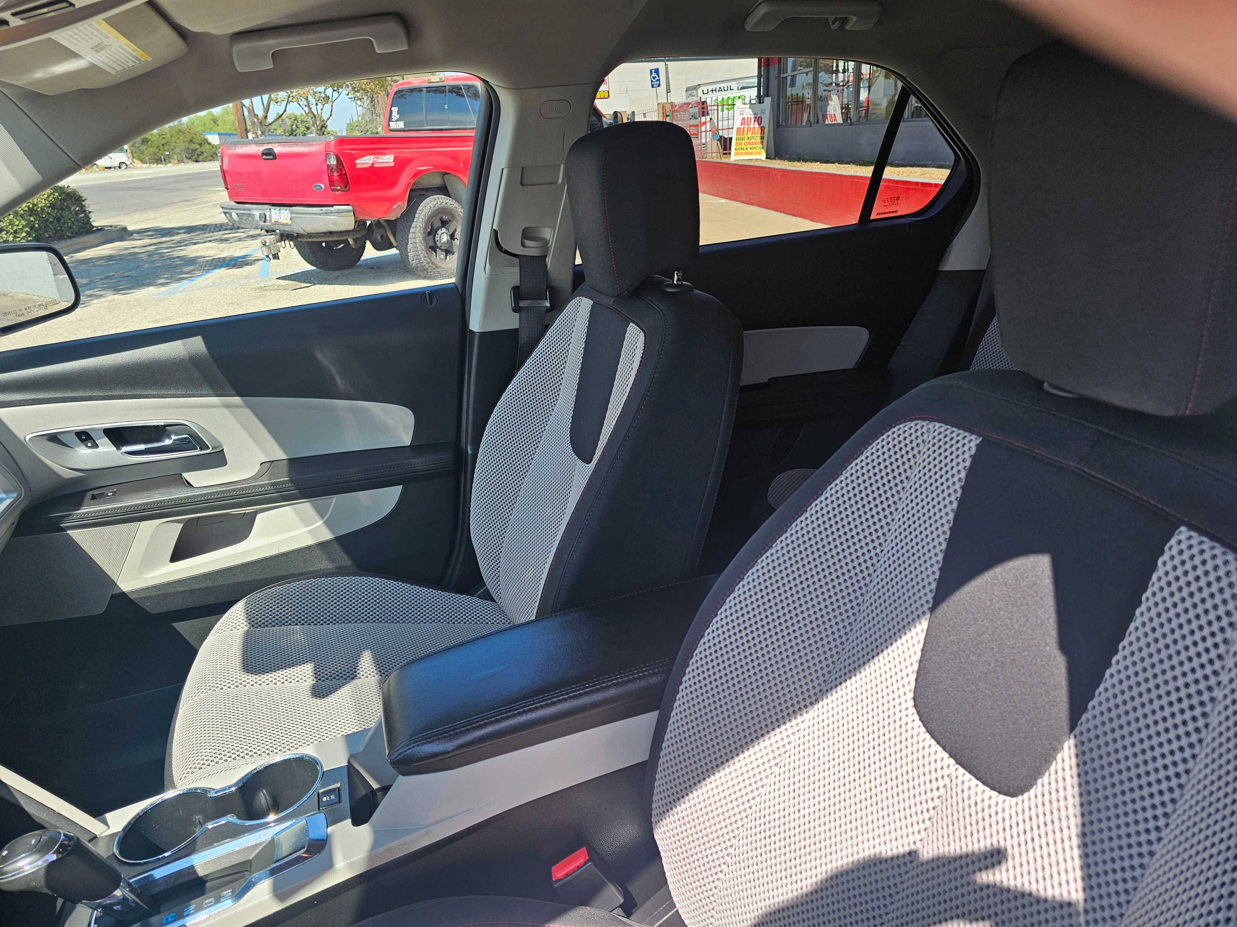 2017 Chevrolet Equinox LT - Photo 20
