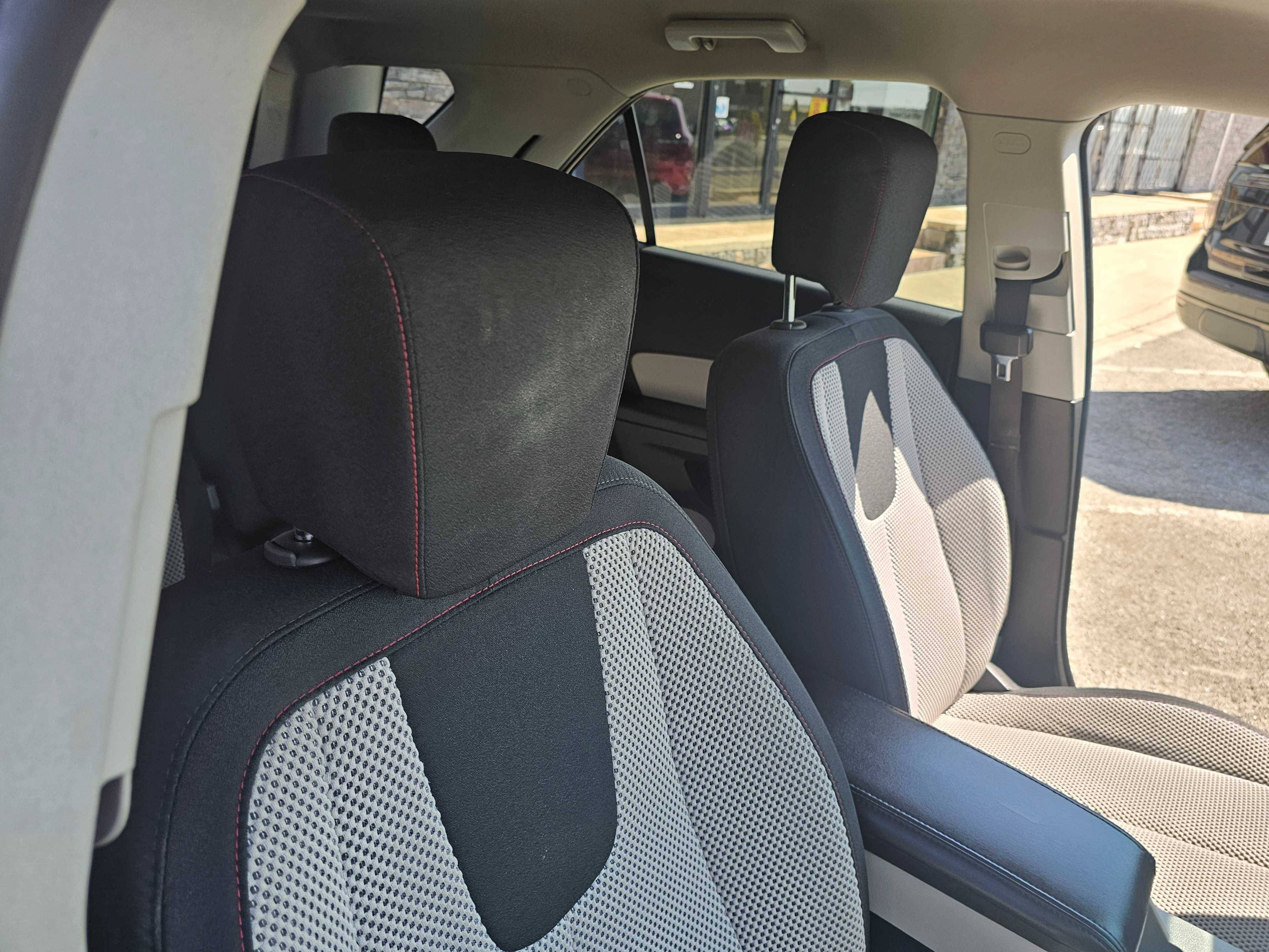 2017 Chevrolet Equinox LT - Photo 49