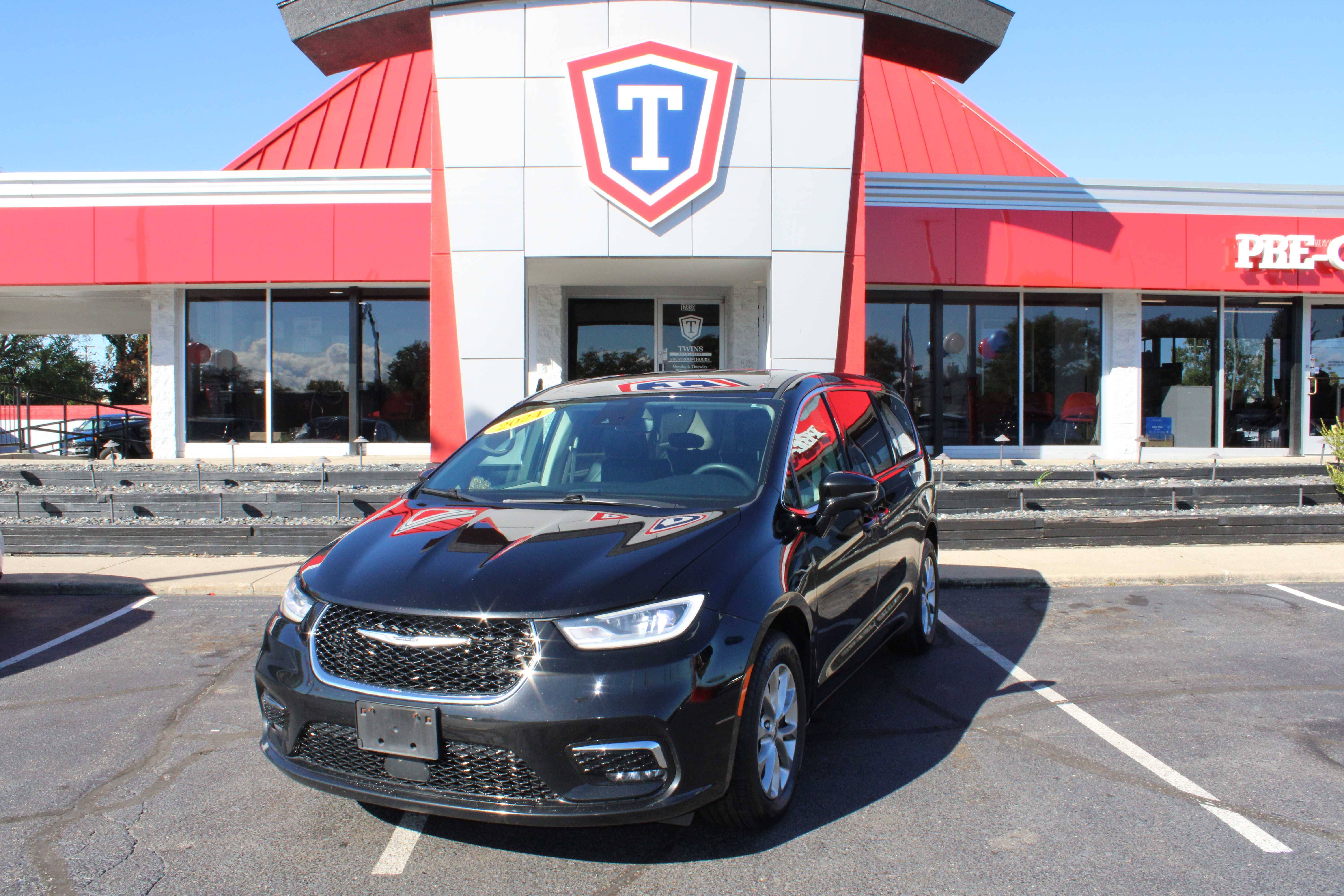 2024 Chrysler Pacifica Touring L
