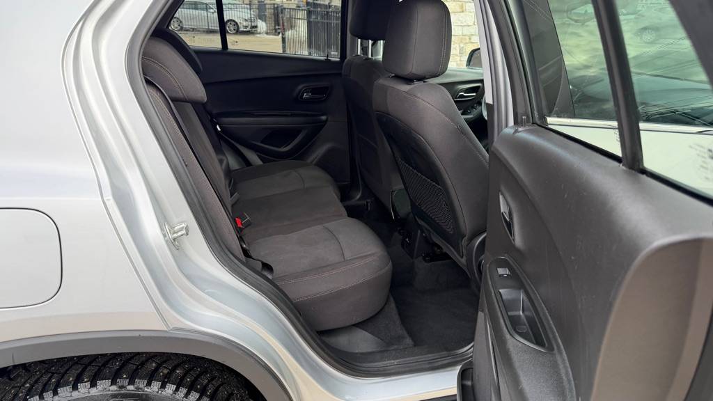 2018 Chevrolet Trax LT - Photo 8