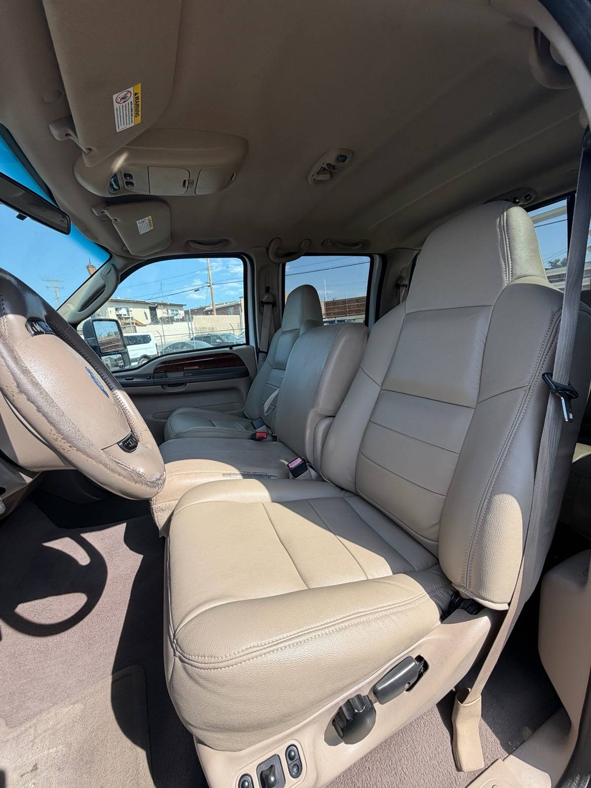 2003 Ford F-550 - Photo 7