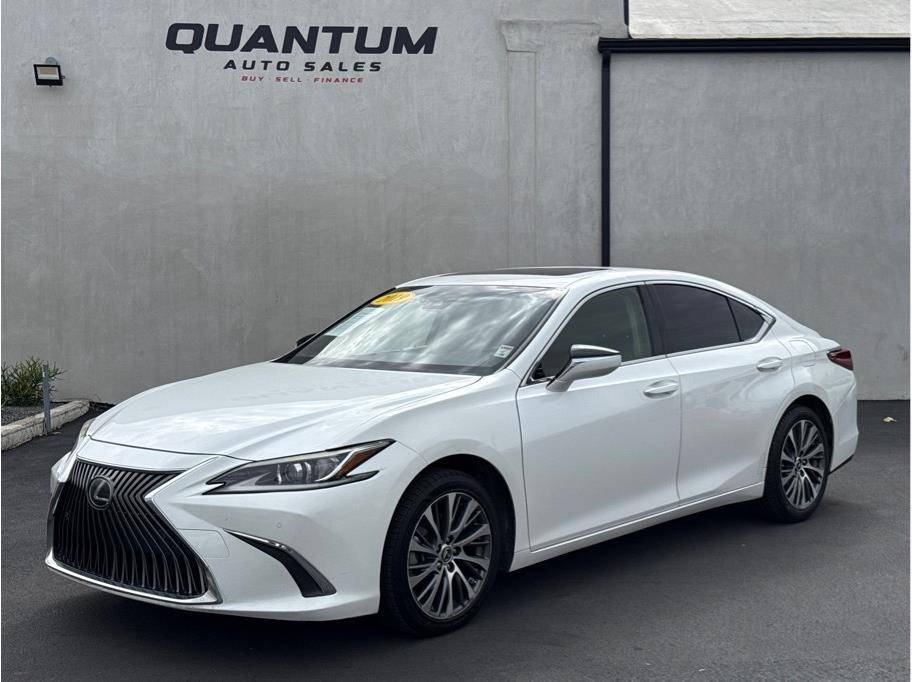 2019 Lexus ES