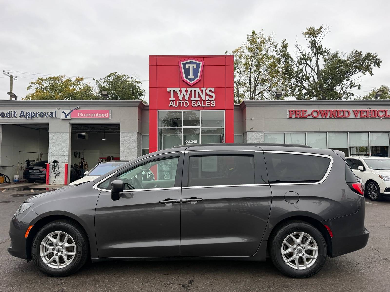 2021 Chrysler Voyager LXI