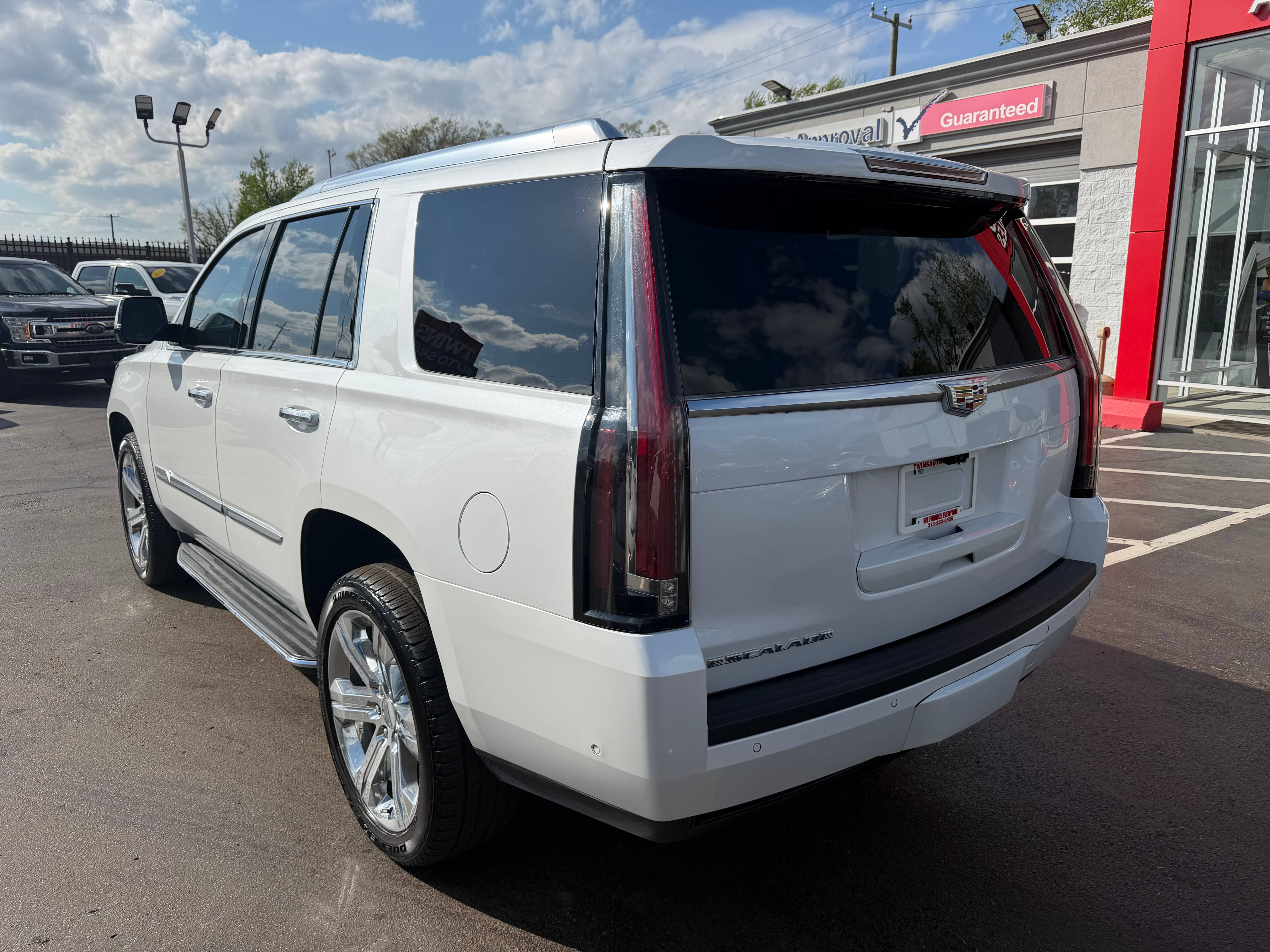 2019 Cadillac Escalade Luxury - Photo 8