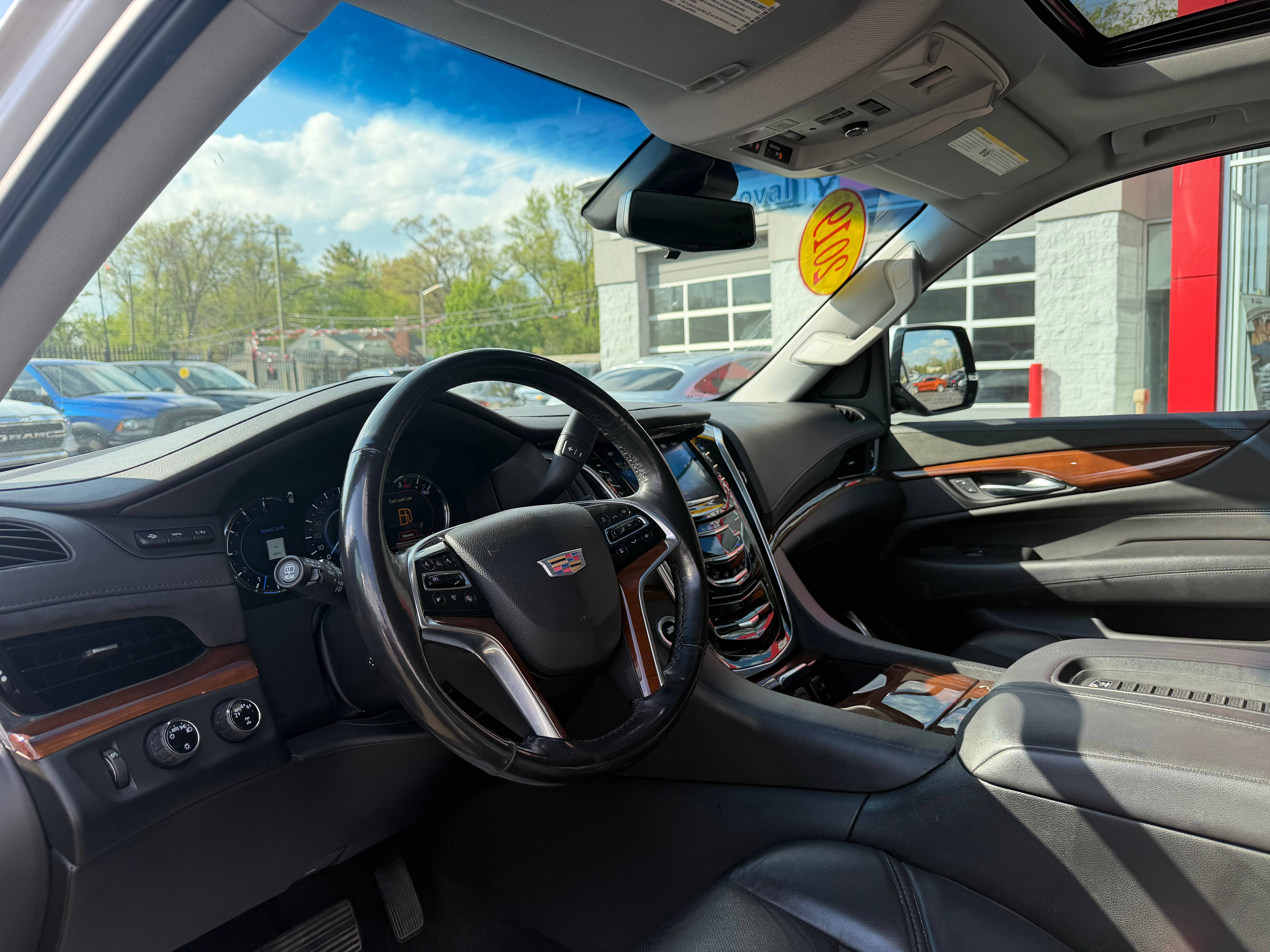 2019 Cadillac Escalade Luxury - Photo 12