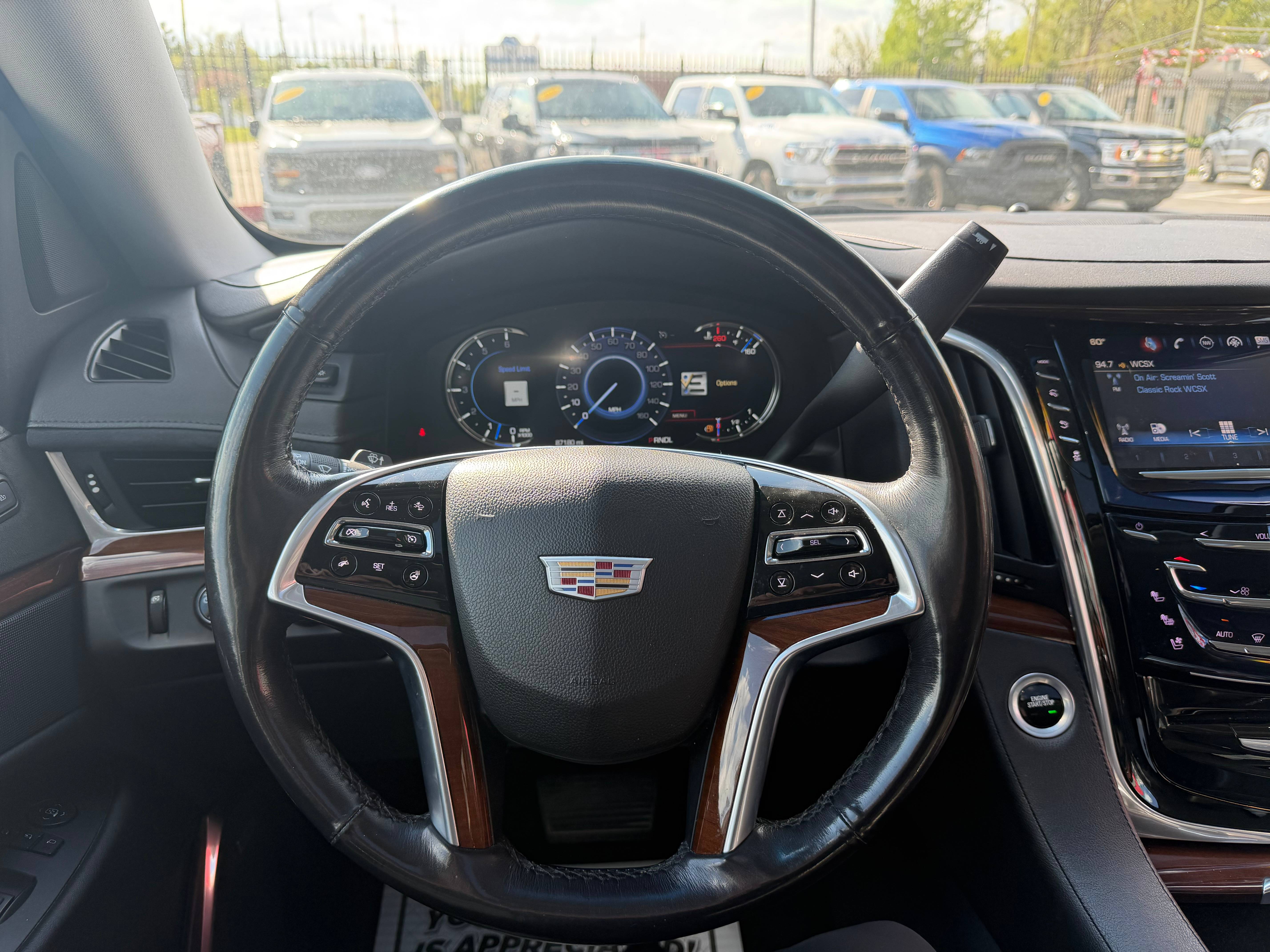 2019 Cadillac Escalade Luxury - Photo 13