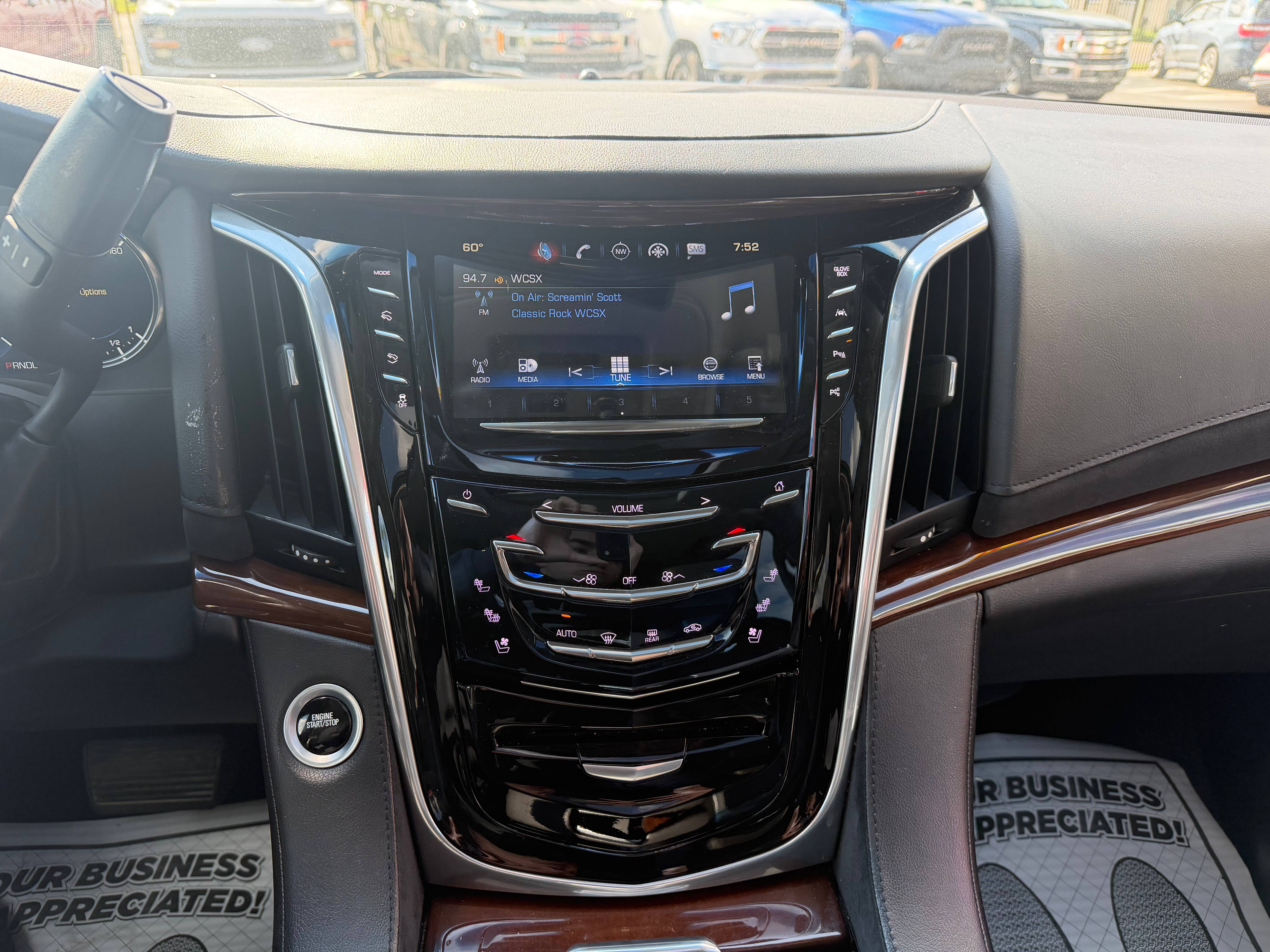 2019 Cadillac Escalade Luxury - Photo 14