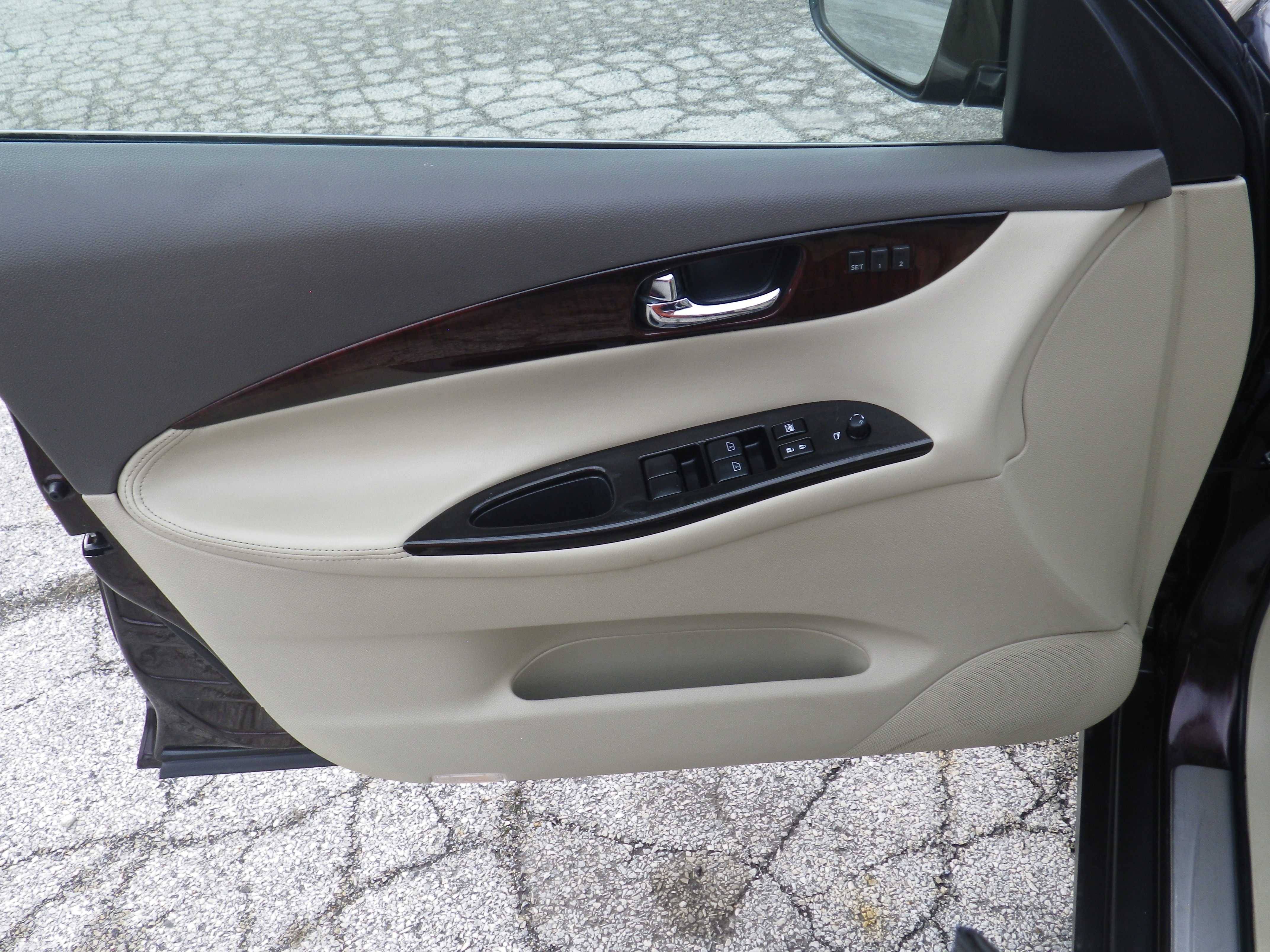 2010 INFINITI EX 35 Journey - Photo 9