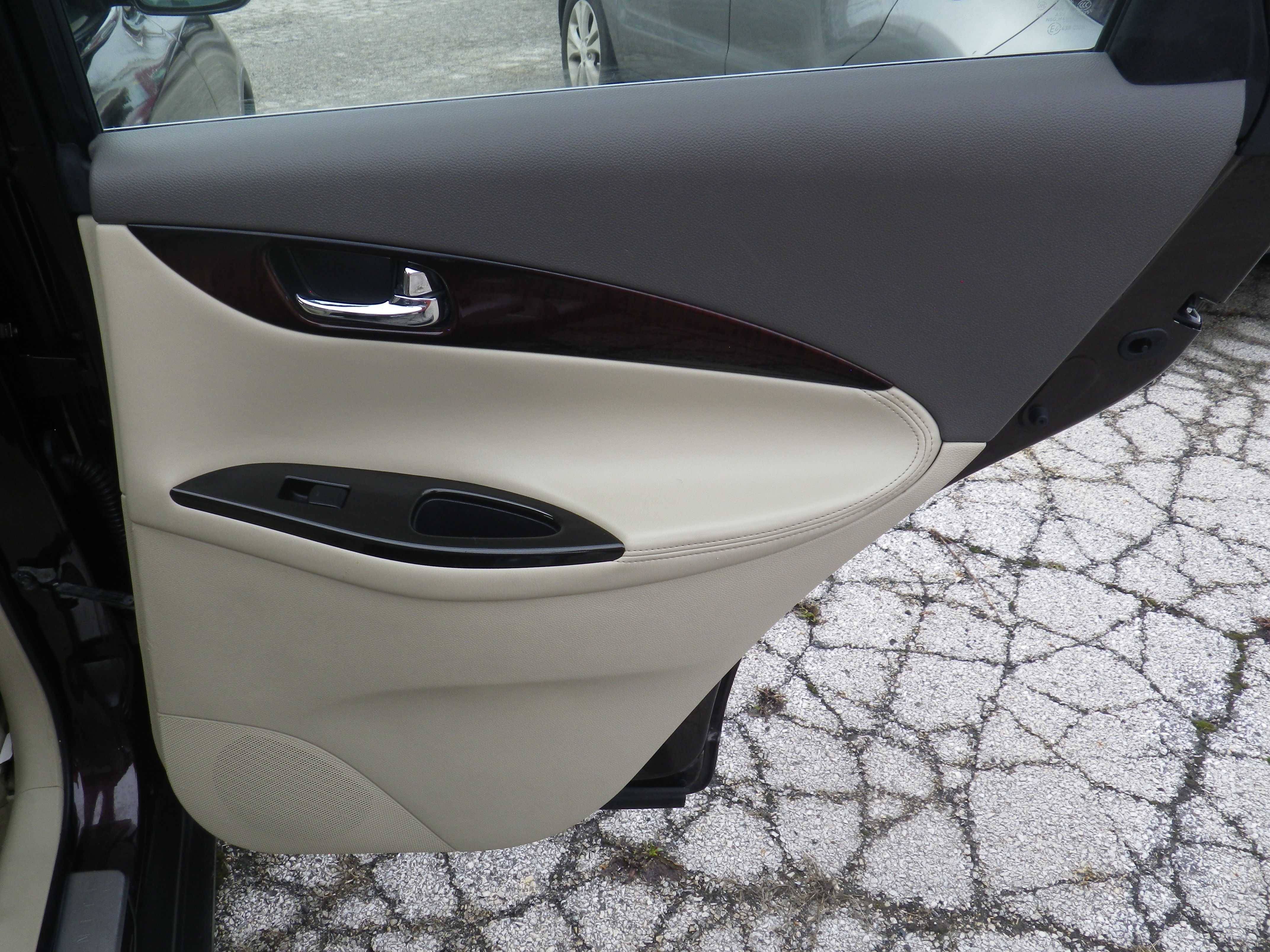 2010 INFINITI EX 35 Journey - Photo 17