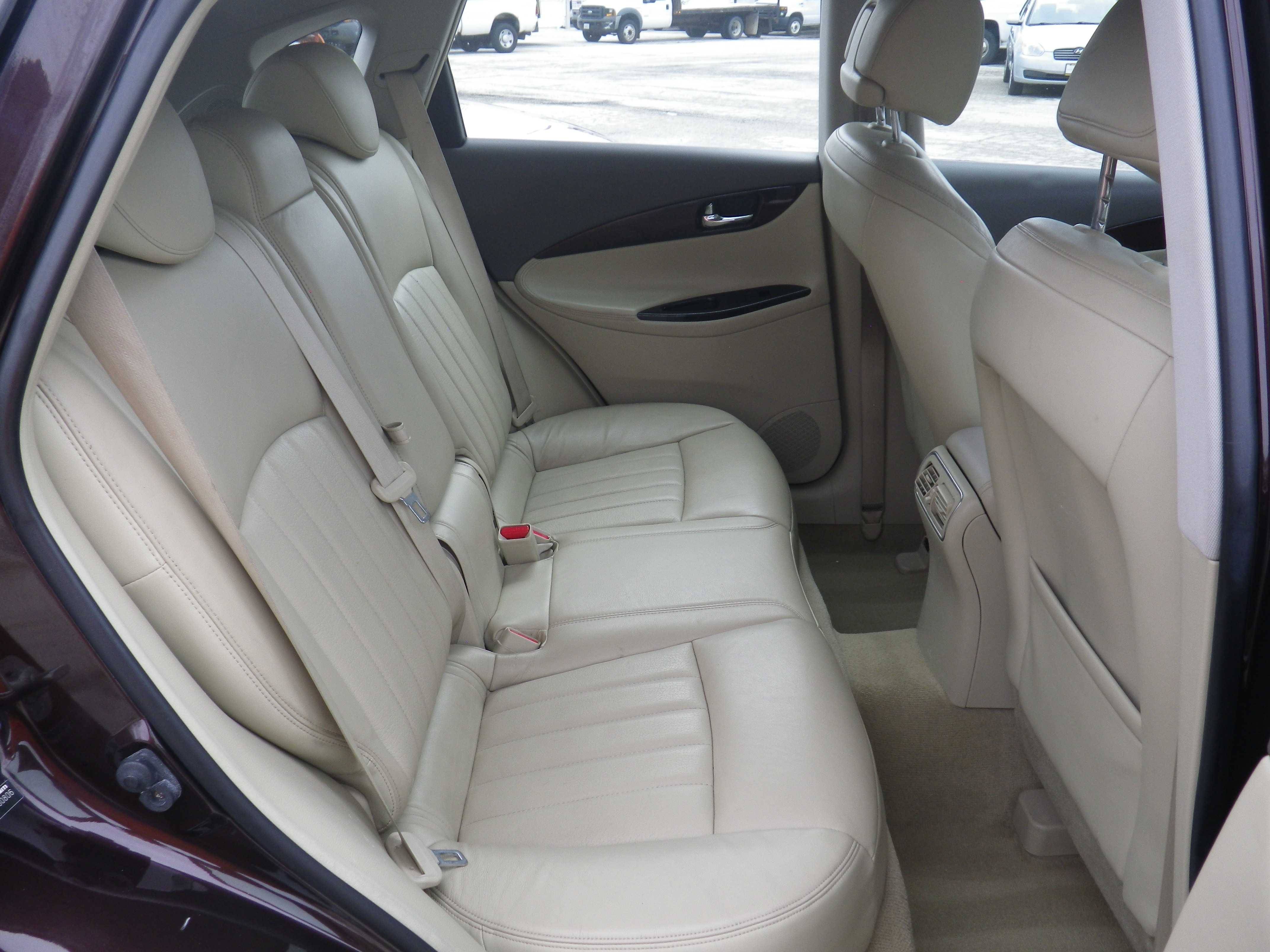2010 INFINITI EX 35 Journey - Photo 18